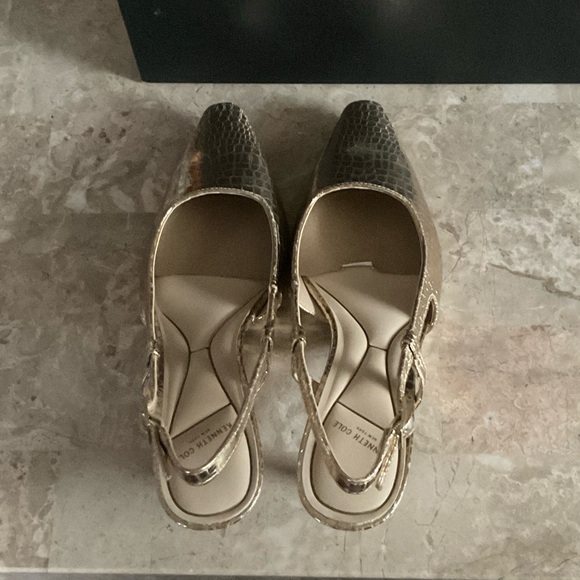 Kenneth Cole Gold Slingback Heels 8.5 - Picture 4 of 5